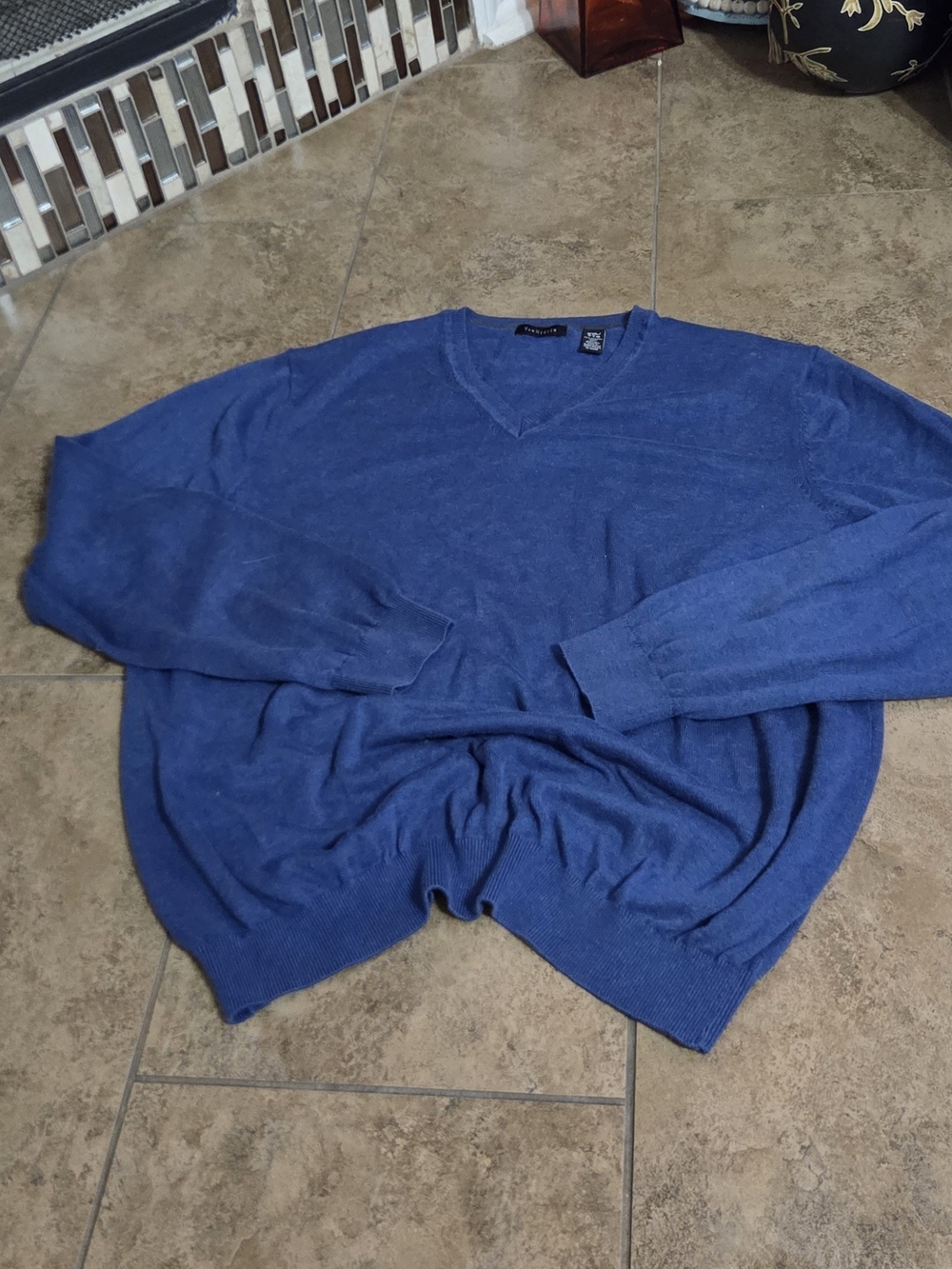 Van Heusen Men's V-Neck Sweater in Royal Blue